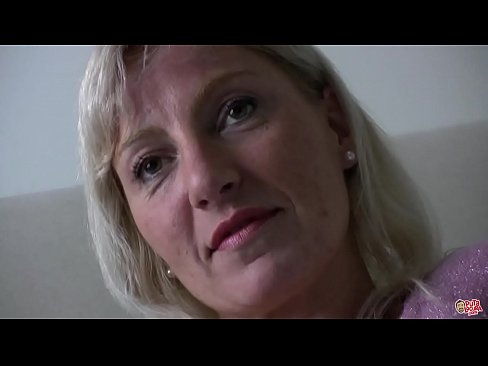 ❤️ Ema, keda me kõik keppisime ... Daam, käitu! ❤ Pornovideo at us ☑
